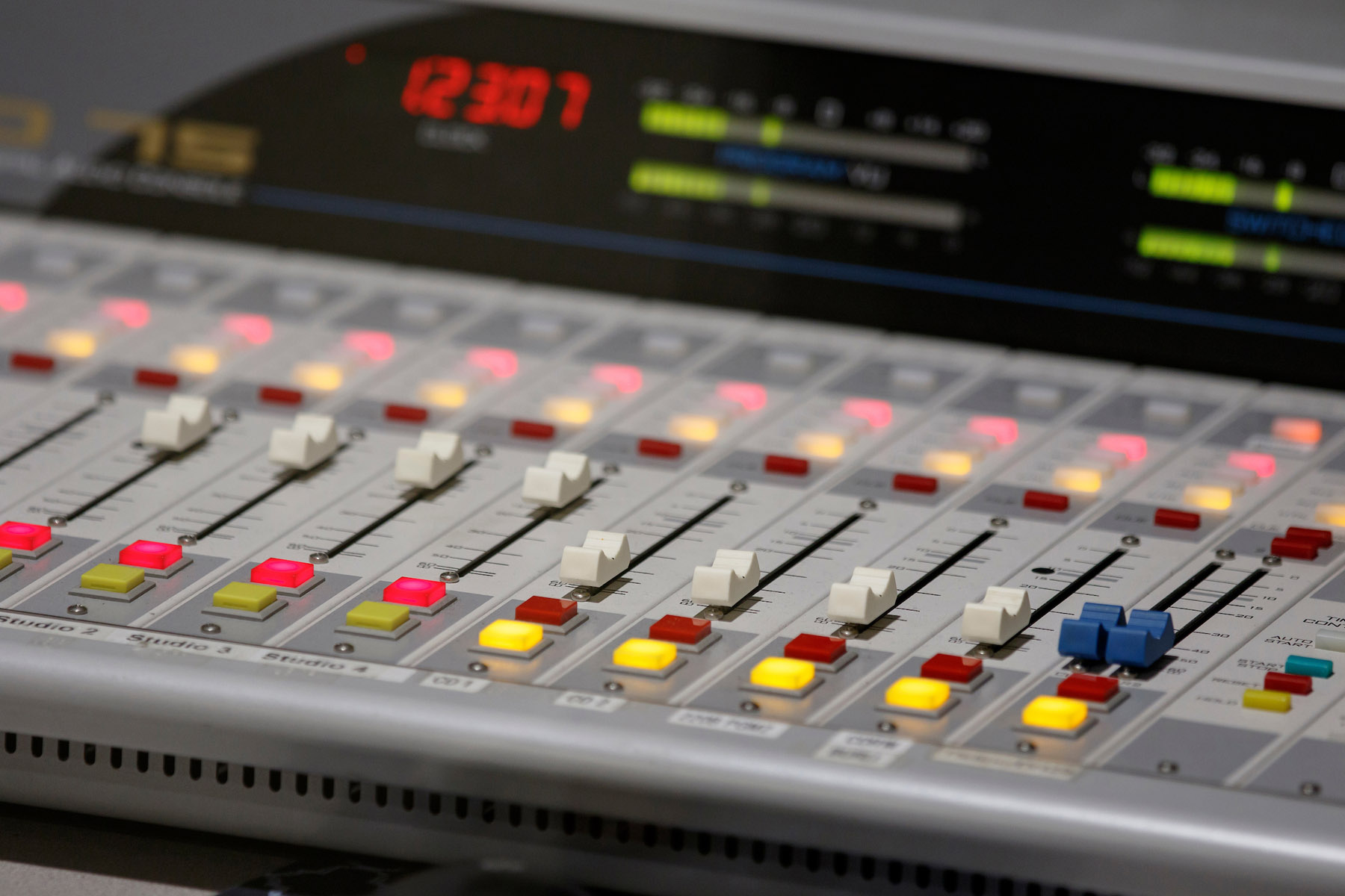 Image 04232018_WUTMRadioShoot007.jpg